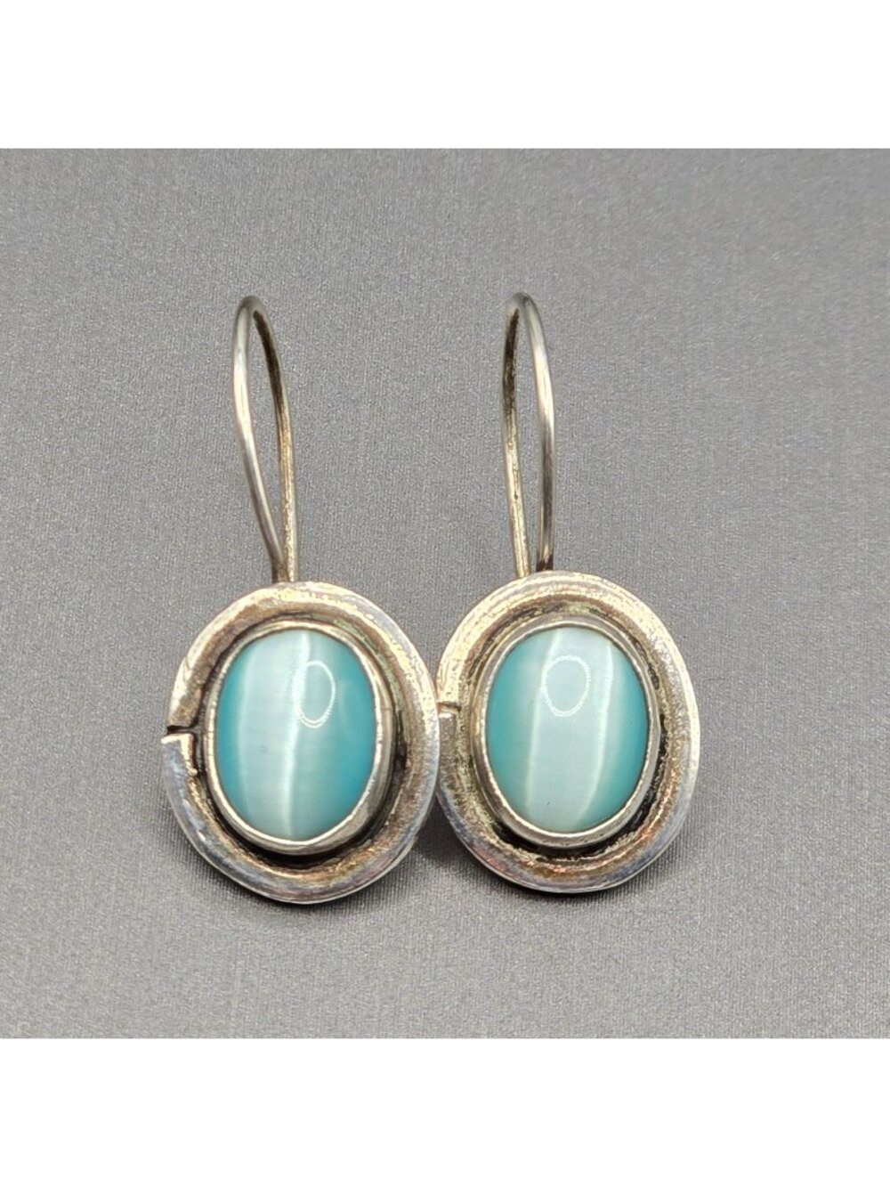 Vintage Sezgin Sterling Silver Blue Cats Eye Drop Earrings Modernist Dangle